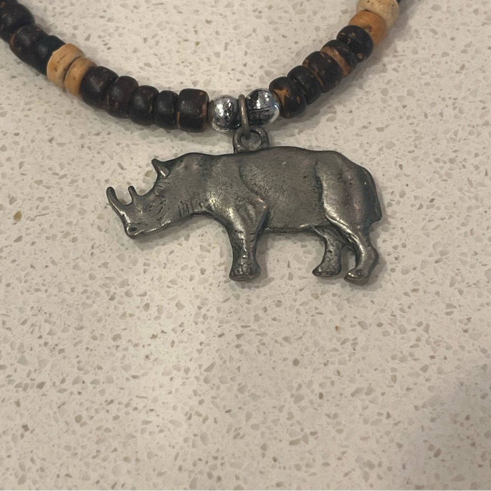 🦏 SAN DIEGO ZOO Rhino Pendant wooden bead Necklace
